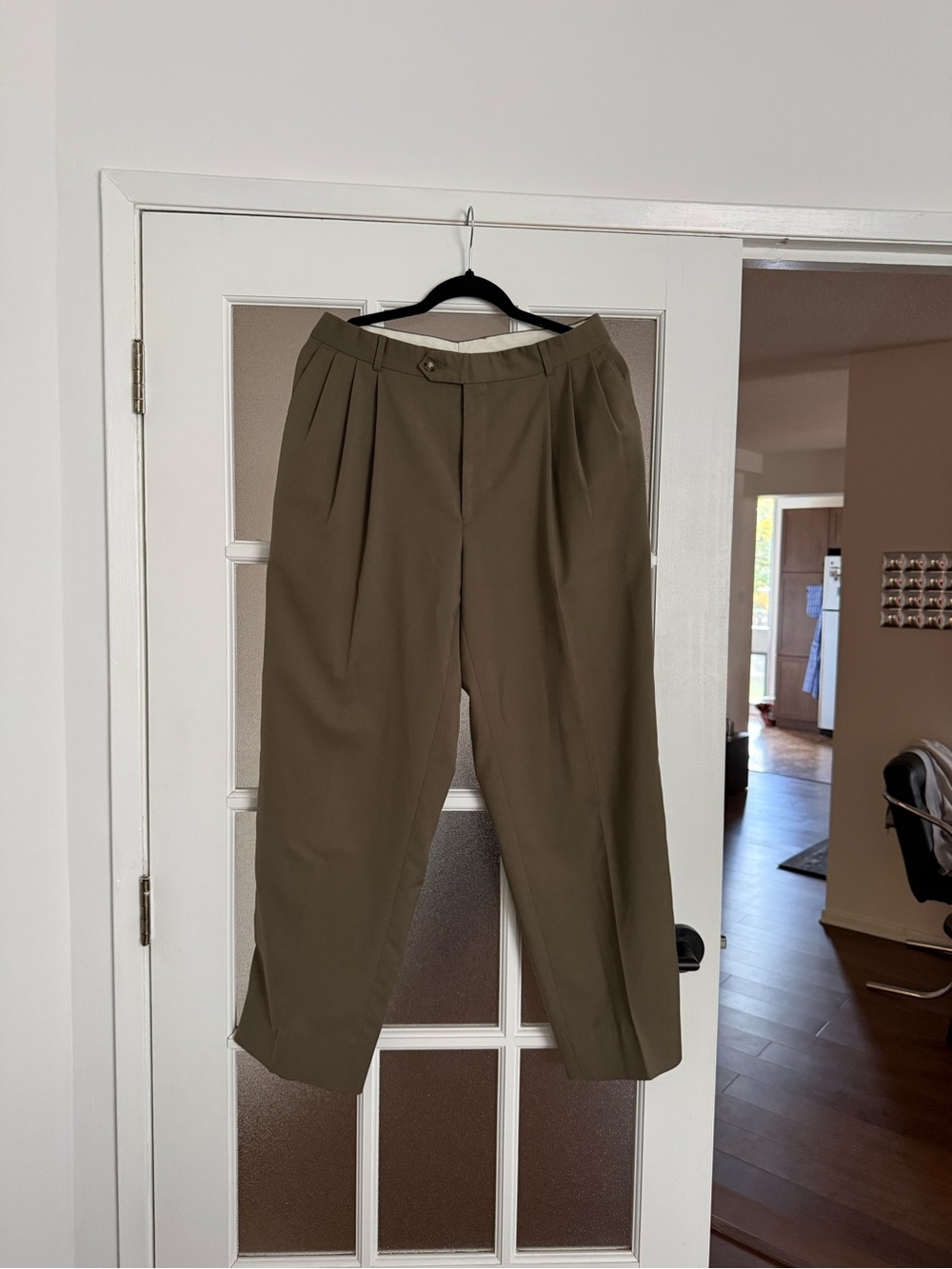 Men's Olive Cricketeer Pleated Dress Pants